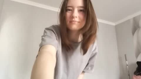 Snapshot of elysemaldonaldo chatting on 10, 10, 2025 Luna online show from 10, 10, 2025