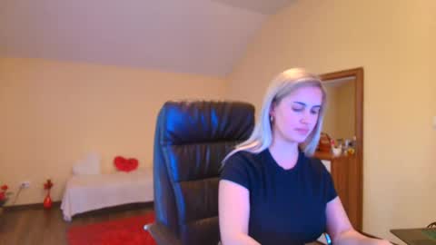 elysia3333 online show from 28, 10, 2025