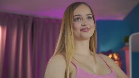 Elyssa online show from 28, 3, 2026