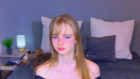Snapshot of elza_hofffman chatting on 23, 4, 2026 Chloyka online show from 23, 4, 2026