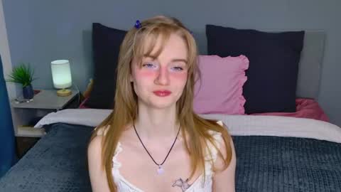 Snapshot of elza_hofffman chatting on 30, 4, 2026 Chloyka online show from 30, 4, 2026