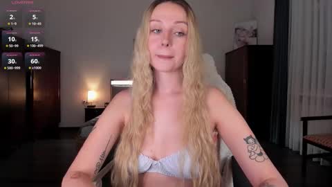 Emilie online show from 4, 10, 2025