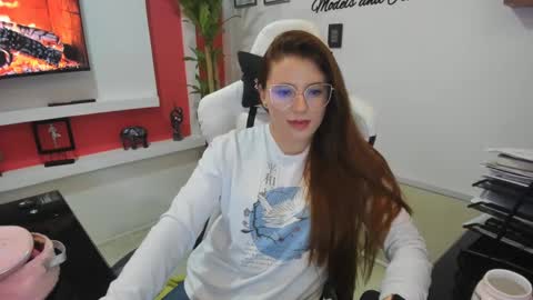 Estefany Martinez Acua INSTAGRAM ema 04oficial online show from 10, 1, 2025