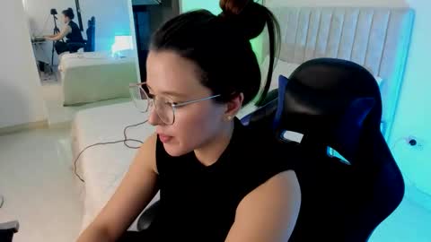 Estefany Martinez Acua INSTAGRAM ema 04oficial online show from 11, 4, 2026