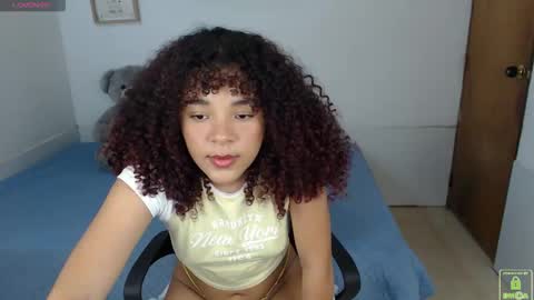 Snapshot of ema__miller chatting on 5, 2, 2026 ema__miller online show from 5, 2, 2026