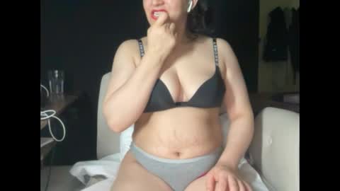 Ema Love online show from 22, 2, 2026
