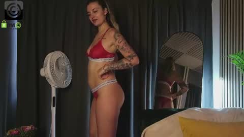 Snapshot of ema_reese chatting on 27, 6, 2026 Ema Reese online show from 27, 6, 2026