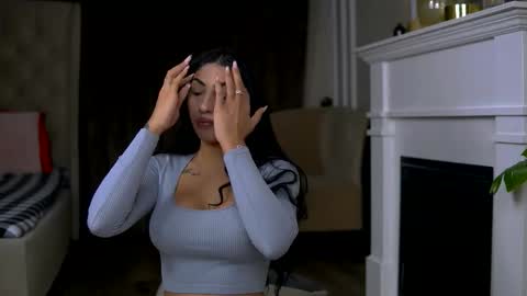 Snapshot of emahallee chatting on 3, 3, 2026 Ema online show from 3, 3, 2026