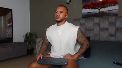 Snapshot of emanuelspencer chatting on 12, 3, 2025 emanuelspencer online show from 12, 3, 2025