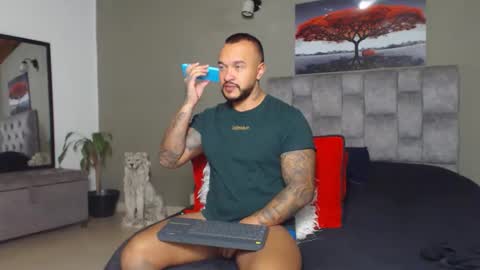 Snapshot of emanuelspencer chatting on 18, 10, 2025 emanuelspencer online show from 18, 10, 2025