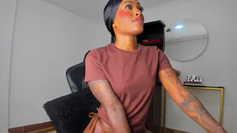 Snapshot of emattaylor chatting on 29, 11, 2025 . online show from 29, 11, 2025