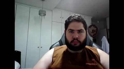 embarrassed_str8_3incher online show from 18, 10, 2025