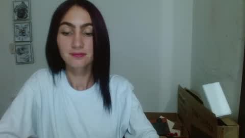 Snapshot of ember57607 chatting on 3, 2, 2025 ember57607 online show from 3, 2, 2025