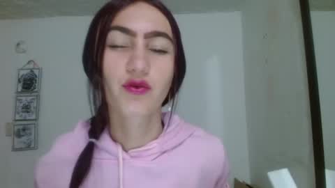 Snapshot of ember57607 chatting on 6, 2, 2025 ember57607 online show from 6, 2, 2025