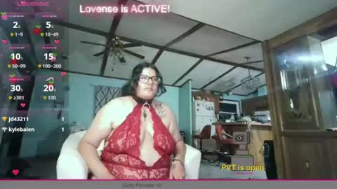 Snapshot of ember_rawr chatting on 10, 6, 2026 Princess Ember online show from 10, 6, 2026