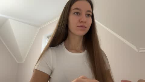 Snapshot of emberfamn chatting on 11, 11, 2025 Alina online show from 11, 11, 2025