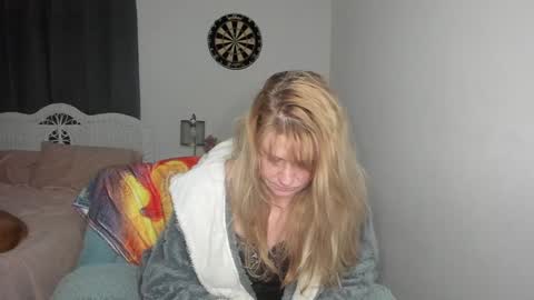 Ember Pheonixxx online show from 6, 1, 2025