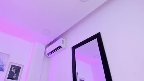 Snapshot of emelie_89 chatting on 4, 3, 2025 emelie_89 online show from 4, 3, 2025