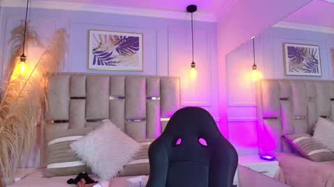 Emily  online show from 10, 1, 2025