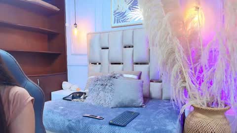 Emily  online show from 23, 1, 2025