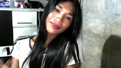 Snapshot of emely_lany chatting on 31, 7, 2026 Lany online show from 31, 7, 2026