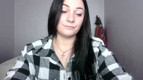 Snapshot of emelyblum chatting on 16, 1, 2025 Emely online show from 16, 1, 2025