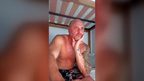 Snapshot of emersonfilho chatting on 4, 7, 2026 emersonfilho online show from 4, 7, 2026