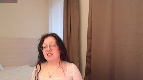 Emi online show from 1, 3, 2025