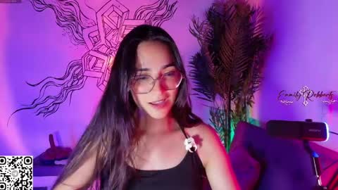 Emmily Roberts online show from 20, 4, 2026