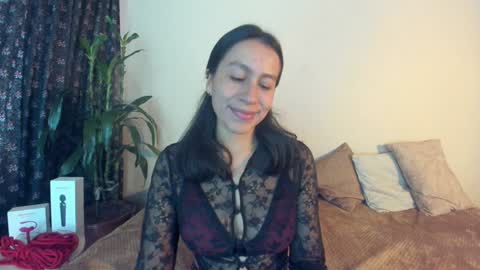 Snapshot of emigomez_ chatting on 5, 2, 2025 Emilia Gomez online show from 5, 2, 2025