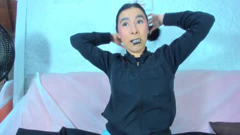 Emily online show from 1, 3, 2025