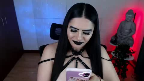 Snapshot of emili_evans_ chatting on 7, 7, 2026 POWERFULL GODDESS EMILI online show from 7, 7, 2026