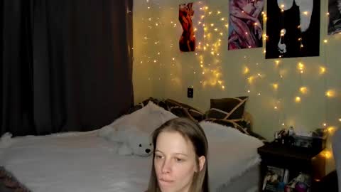Snapshot of emili_sweet__ chatting on 16, 2, 2025 emili_sweet__ online show from 16, 2, 2025