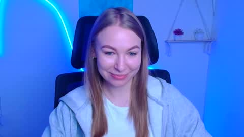 Emilia online show from 4, 12, 2025