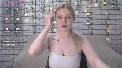 Snapshot of emiliaduchess chatting on 20, 2, 2025 Amili online show from 20, 2, 2025