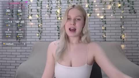 Snapshot of emiliaduchess chatting on 20, 2, 2025 Amili online show from 20, 2, 2025