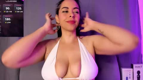 emiliana_bloomm online show from 13, 1, 2026