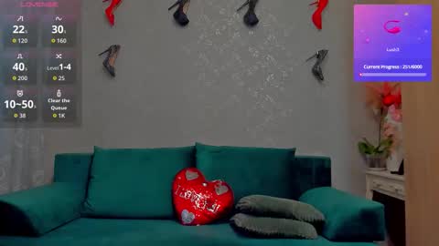 Emiliana online show from 12, 11, 2025