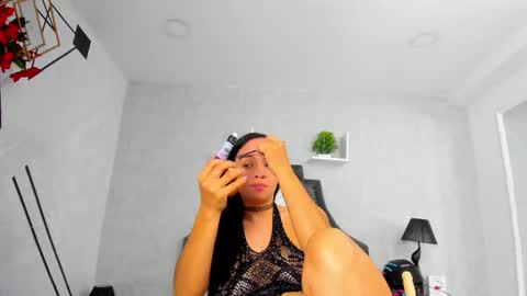 Snapshot of emiliarose_ chatting on 20, 11, 2025 EmiliaRose online show from 20, 11, 2025