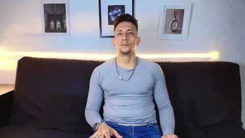 Snapshot of emiliocum_24 chatting on 16, 6, 2026 EMILIOCUM online show from 16, 6, 2026