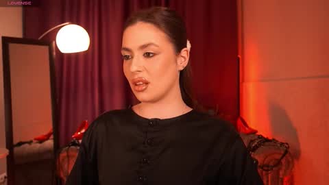  Emiliya  online show from 2, 12, 2025