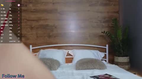 Snapshot of emilly___ chatting on 13, 9, 2025 Emilly online show from 13, 9, 2025