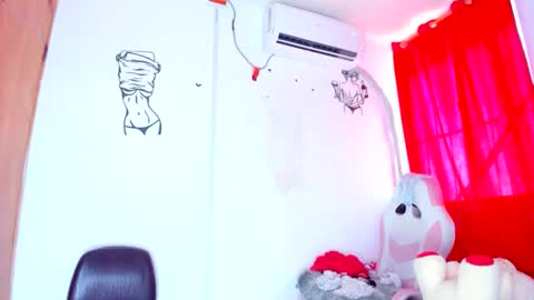 Snapshot of emilly_coper18 chatting on 19, 2, 2026 emily online show from 19, 2, 2026