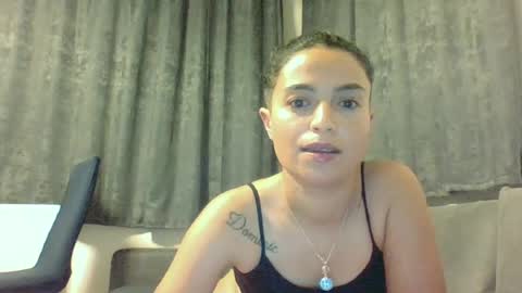 Snapshot of emilly_daniel chatting on 17, 6, 2026 Emilly and Daniel online show from 17, 6, 2026