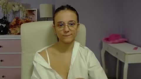 Snapshot of emilly_lust99 chatting on 20, 1, 2025 Emilly online show from 20, 1, 2025