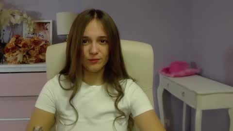 Snapshot of emilly_lust99 chatting on 24, 1, 2025 Emilly online show from 24, 1, 2025