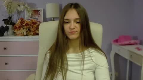 Snapshot of emilly_lust99 chatting on 6, 2, 2025 Emilly online show from 6, 2, 2025