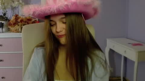 Snapshot of emilly_lust99 chatting on 1, 3, 2025 Emilly online show from 1, 3, 2025