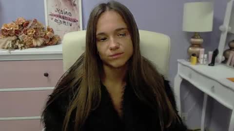 Snapshot of emilly_lust99 chatting on 6, 11, 2025 Emilly online show from 6, 11, 2025