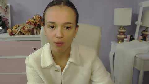 Snapshot of emilly_lust99 chatting on 1, 12, 2025 Emilly online show from 1, 12, 2025
